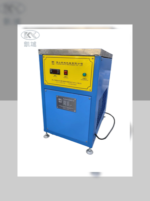 Kiểm soát nhiệt độ chính xác và an toàn Máy dán nhãn silicone với tủ đông nấm mốc