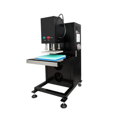 Giá tốt. Máy dập nổi silicon 2.5kW, điện áp 110V 220V và dải nhiệt độ 0C - 300C, dùng để dập nổi bề mặt silicon chính xác trực tuyến